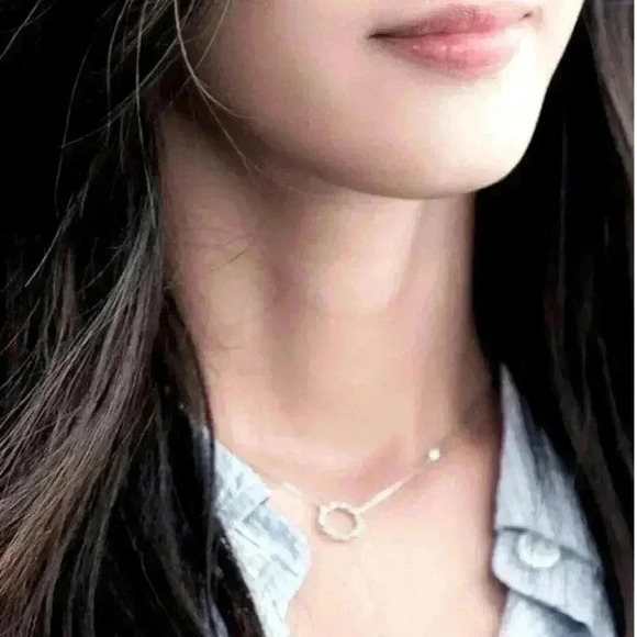 New Beautiful 925 Silver Diamond Wreath Necklace - Picture 3 of 3